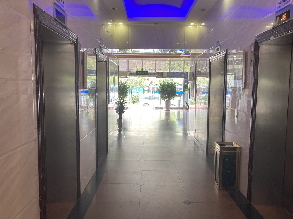 电梯厅1